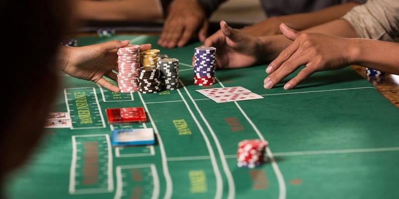 Một số thuật ngữ sử dụng trong bài Baccarat